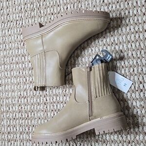 Memory Foam Lug Chelsea Boot Size 11 Boots Shoes Tan Brown